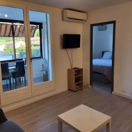 T2 A Apartment *